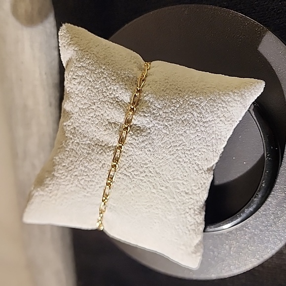 Monet Gold Tone Chain Bracelet 7.5 " - Picture 4 of 6